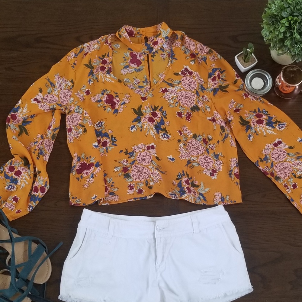 blouse with Flower pattern
